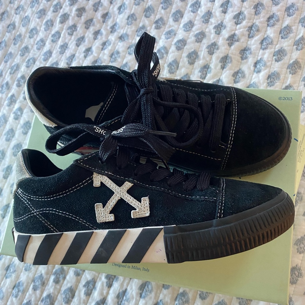 Off-White Black Low Vulcanized Canvas